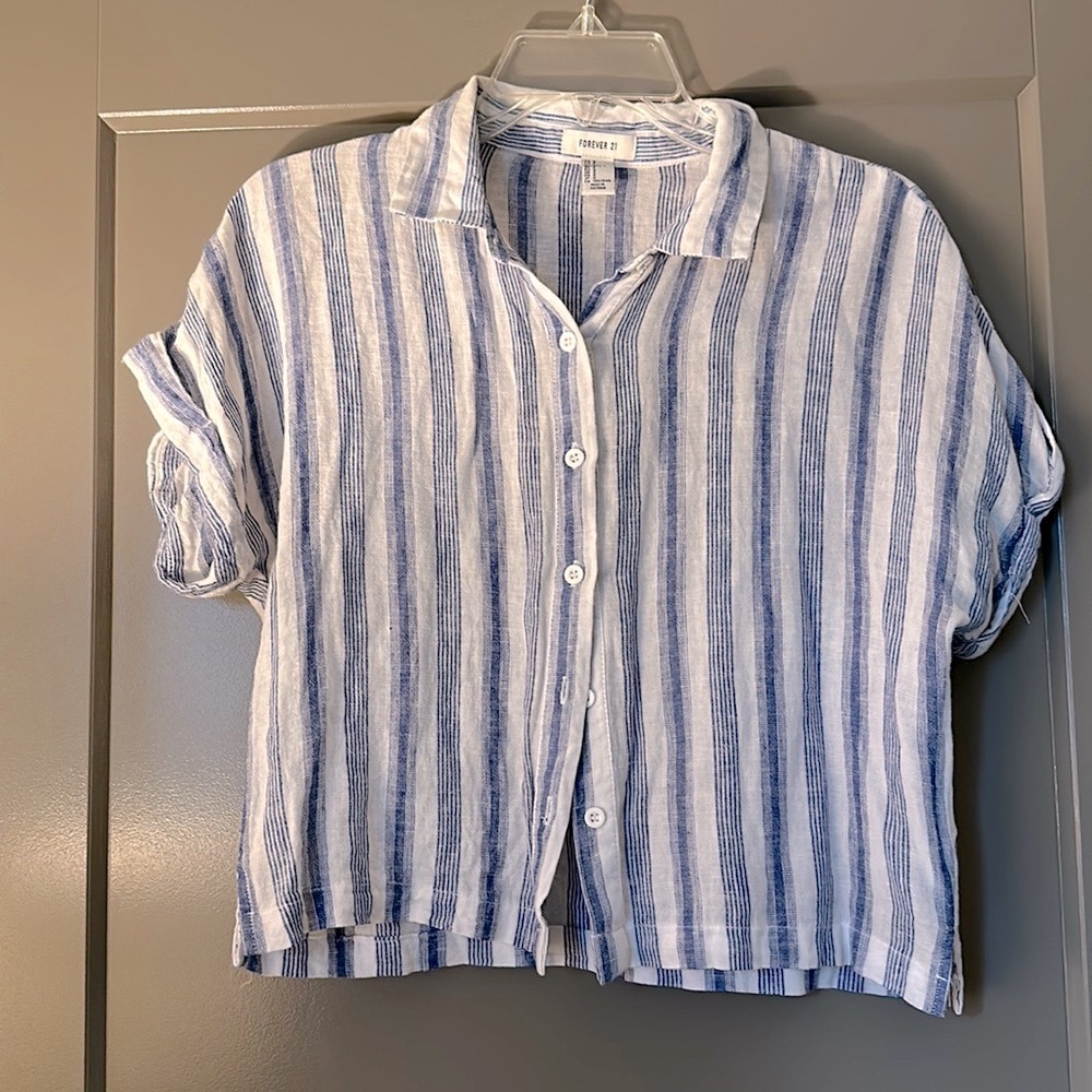 Forever 21 cropped linen styled top